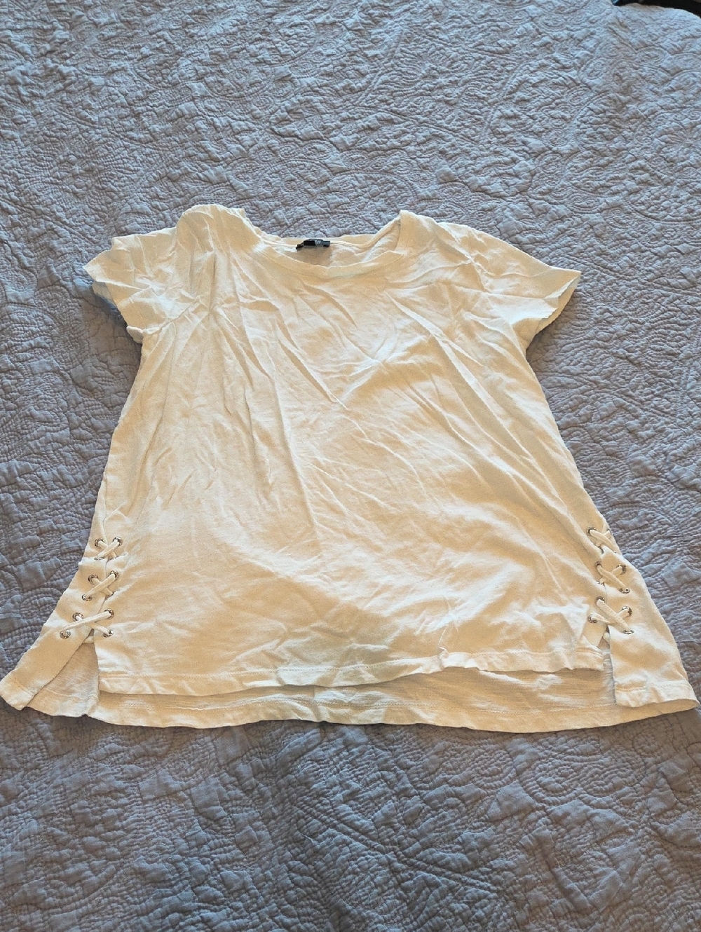Jones New York White Short Sleeve Tee with Side Lace-Up Size L!